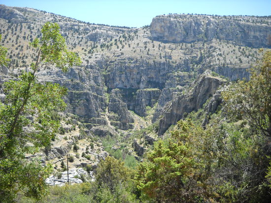 "Durchs wilde Kurdistan" - nein durch das wilde Taurus-Gebirge führte uns der Weg. Einmalig schön.