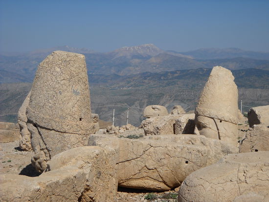Auf dem Nemrut Dagi