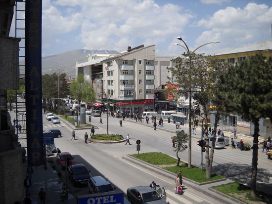 In Tatvan haben wir übernachtet im Hotel Alice, welches wir nicht empfehlen können.