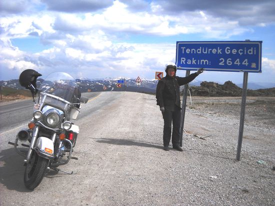 Auf dem Pass - es war ganz schön kalt.