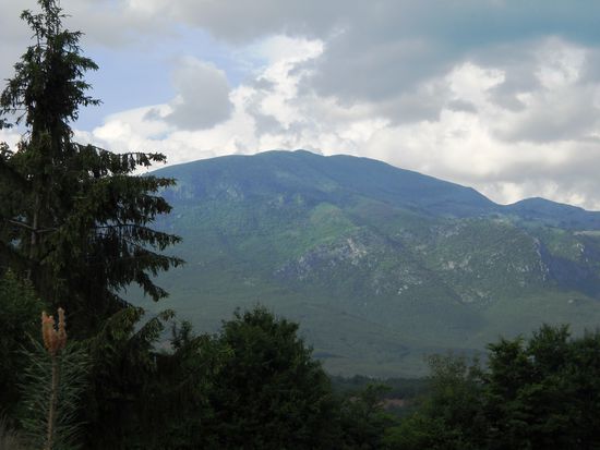 Auf der Fahrt durch den Kosovo, kurz nach Peje (Pec).