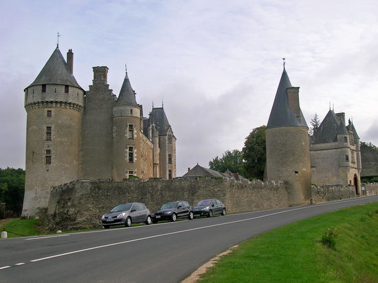 Chateau Montpoupon - ein eher unbekanntes Schloss - trotzdem sehenswert. Es befindet sich in Privatbesitz, wird bewohnt und kann zeitweise besichtigt werden.