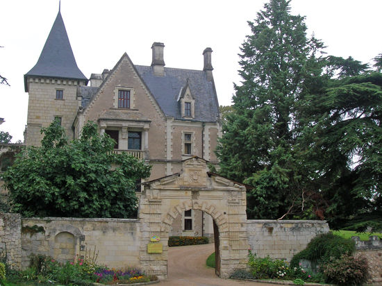 Schloss von Cunault - befindet sich in Privatbesitz, wird noch bewohnt und kann nur nach Anmeldung besichtigt werden.