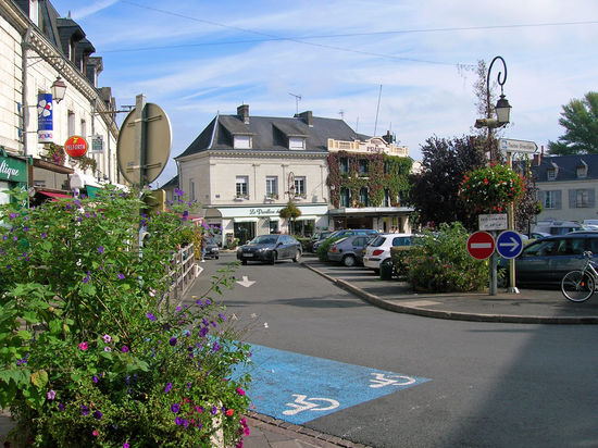 Chartre-sur-le-Loir - hier haben wir auf einem Bauernmarkt gut eingekauft.