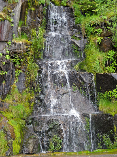 Wasserfall im Mount Rainier NP.