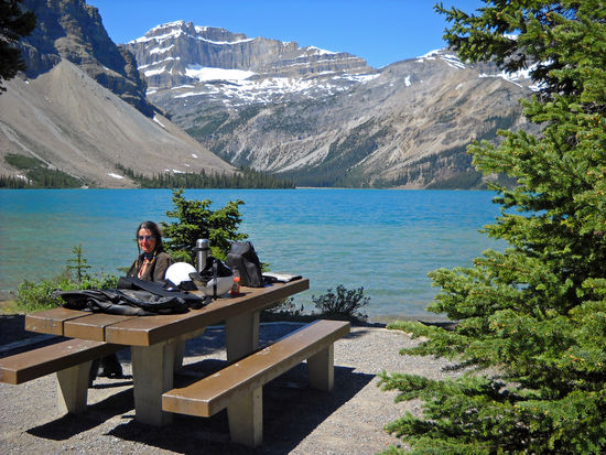 Unser Picknickplatz am Bow Lake - mit der Aussicht kann kein Restaurant mithalten!