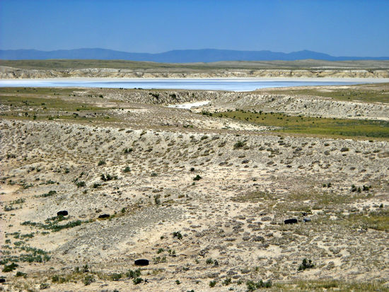 "Laguna del Perro" - ein Salzsee in der Wüstenlandschaft auf dem Weg nach Mountainair.