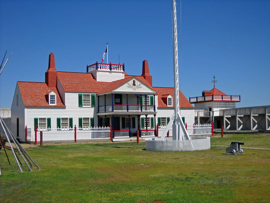 Fort Union Trading Post National Historic Site - ein wieder aufgebauter Handelsposten am Missouri River - an der Grenze North Dakota / Montana.