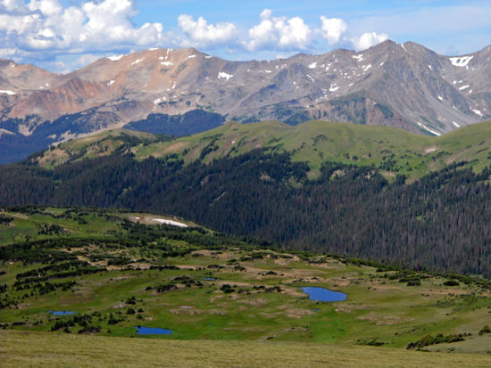Trail Ridge Road im Rocky Mountains National Park. Man nennt diese schöne Straße auch "Highway to the Sky".