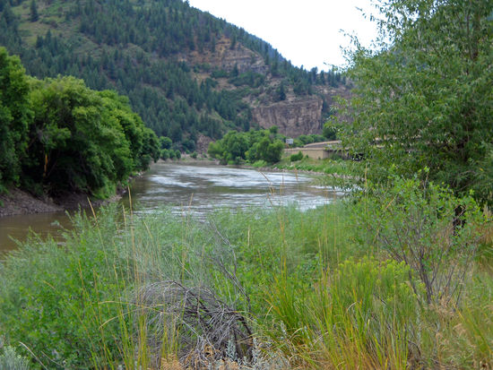 Der Colorado River nähe Glenwood Springs.