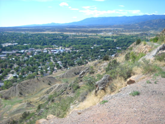 Blick vom Skyline Highway auf Canon City.