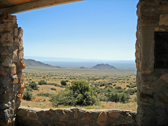 Blick vom Augustin Pass, 1.750 m, in die umliegende Landschaft der Chihuahua-Wüste.