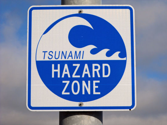 Dieses Warnschild hat uns auf dem Weg an der Küste fast immer begleitet.