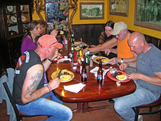Dinner im Longhorn Restaurant in Tombstone, Arizona. Dieses Lokal können wir nur empfehlen.