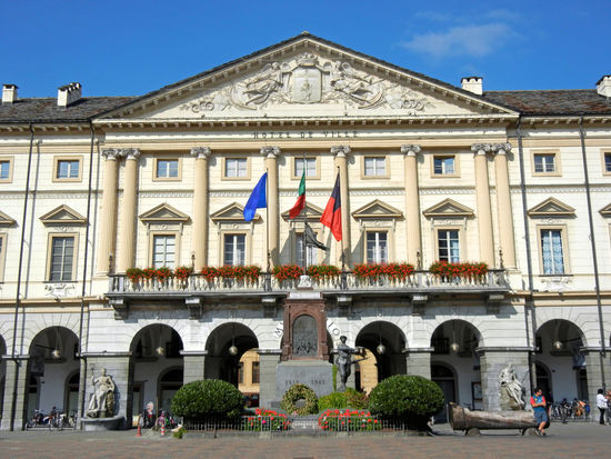 Aosta - Rathaus (Piazza Emilio Chanoux)