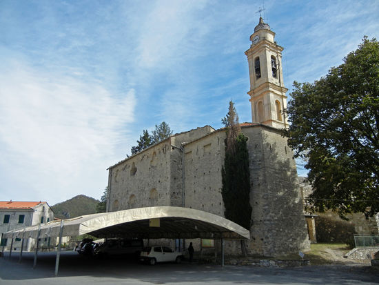 Alto (ca. 130 Einwohner) - Kirche San Michele Arcangelo (Erzengel Michael)