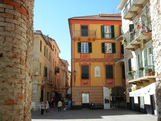 Wunderschöne Häuser in Loano