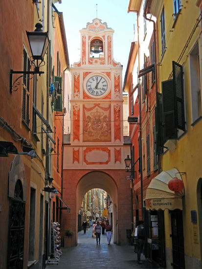 Loano - in diesem schönen Ort kann man den ganzen Tag verbringen