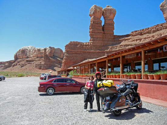 Navajo Twin Rocks, BLuff