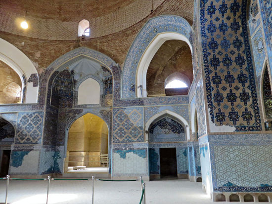 Im Innern der Blauen Moschee in Täbris
