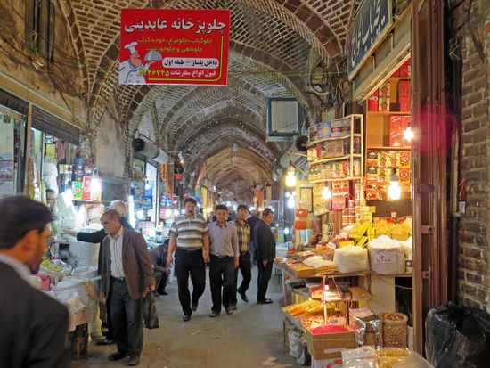 Unterwegs im Basar in Täbris - UNESCO Weltkulturerbe