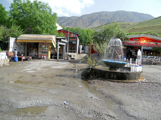 Kühlung durch Wasser - unterwegs im Iran