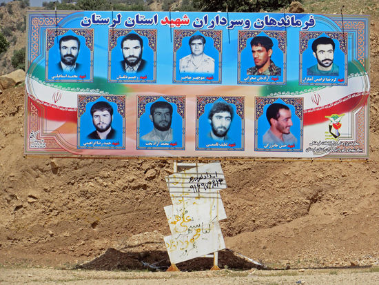 "Märtyrer des Krieges" diese Bilder sieht man überall im Iran