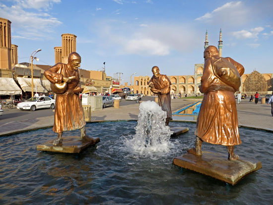 Yazd - diese Stadt hat uns besonders gut gefallen.
Meydane-e Amir Chaqmaq - Brunnen