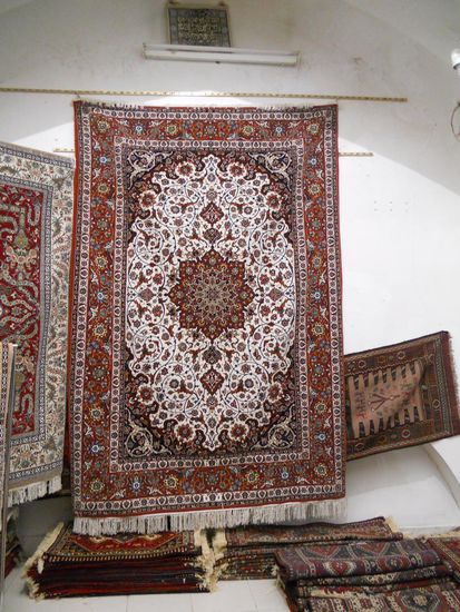 Esfahan - den schönen Teppichen konnten wir nicht widerstehen