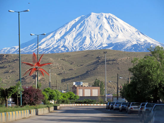 Blick am frühen Morgen auf den Ararat - hier noch ohne Wolken - von Bazargan aus -
