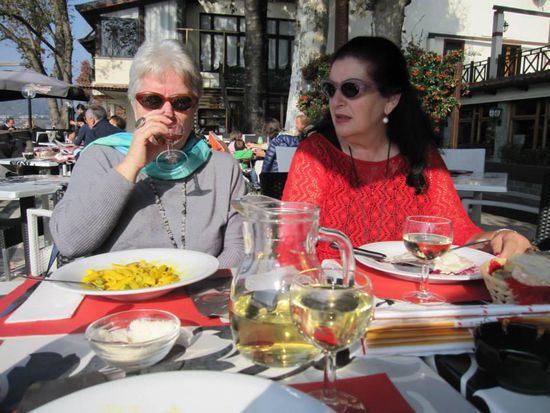 Laura, eine FB Freundin, die in Turin lebt, hat uns mit dem Auto gefahren - und Uschi. Wir haben uns auf Anhieb blendend verstanden.