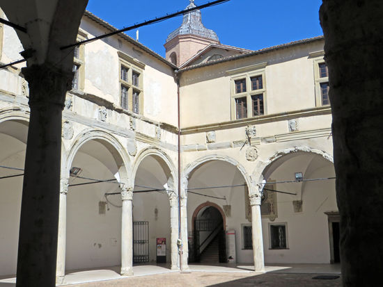 Palazzo Nuovo (Palazzo Ducale 15. Jh.) - Camerino
