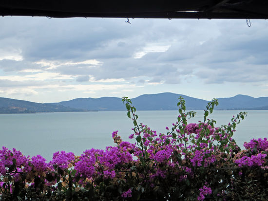 Blick von La Rocca auf den Lago di Trasimeno