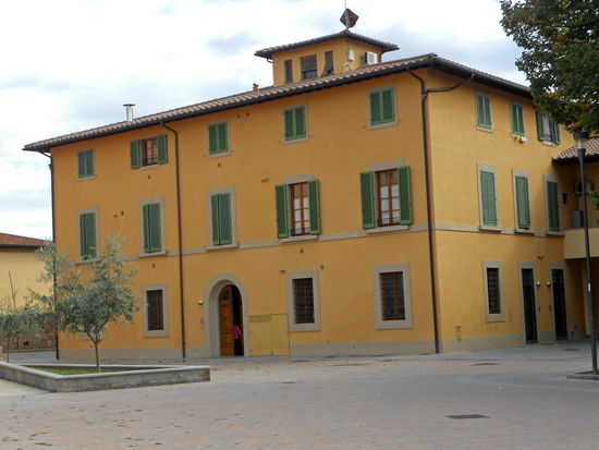 In diesem alten Palazzo aus dem 16. Jh. (restauriert) wohnt meine Freundin Giovanna.