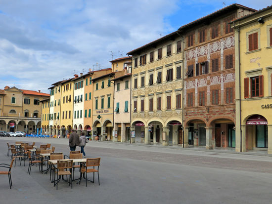 Figline Valdarno - Piazza Marsilio Ficino