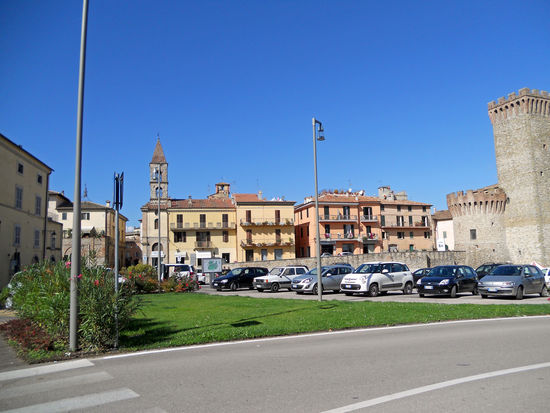 Umbertide, rechts La Rocca