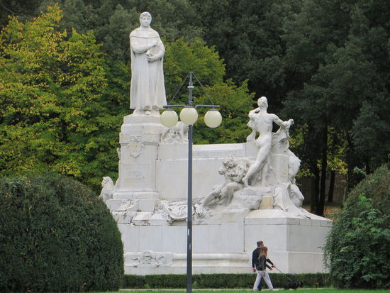 Arezzo - Passeggio Il Prato - Monumento Francesco Petrarca