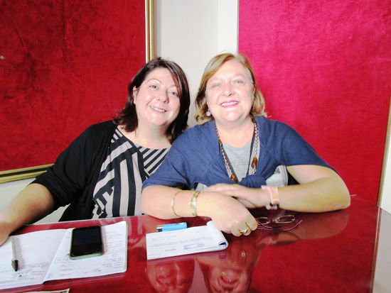 Die nette Dame am Empfang, Manuela Calvagna, links, und unsere Führerin, Pamela La Piana, die hervorragend Englisch spricht. Zwei tolle Menschen, die wir da kennengelernt haben.
Teatro Bellini