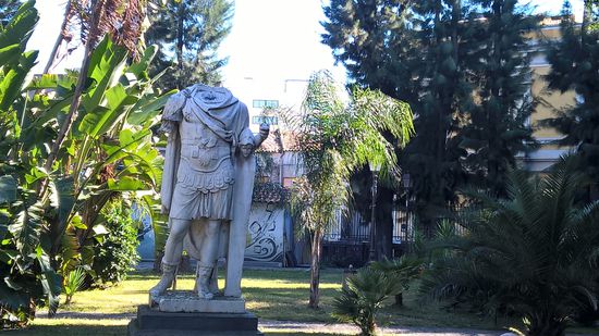 In Catania muss man auf seinen Kopf achten 