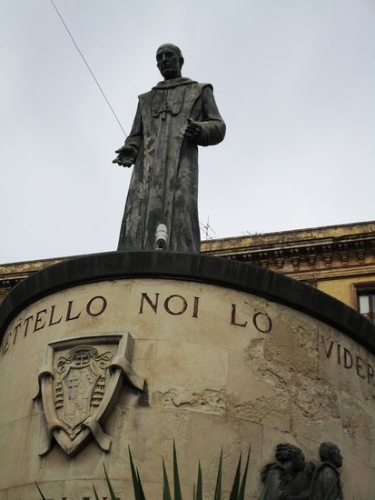 Piazza San Francesco d’Assisi - Denkmal für Giuseppe Benedetto Dusmet