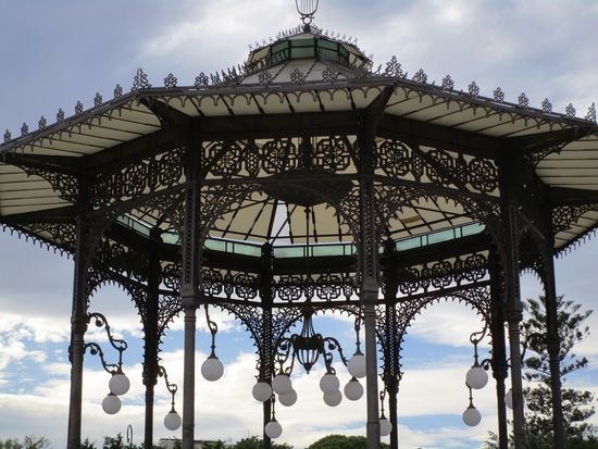 Giardino Villa Bellini - Jugendstil-Musikpavillon