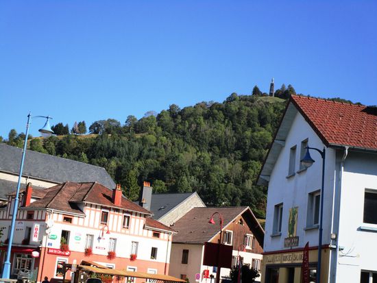 Statue oben auf dem Berg