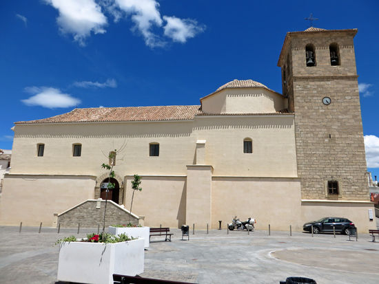 Benamaurel - Plaza Mayor -  Iglesia de la Nostra Senora de la Anunciacion