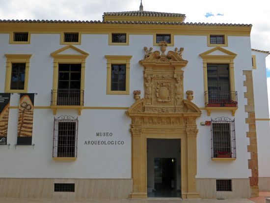 Schön ist auch der Palacio de Guevara in der Calle Lope Gisbert, in dem das Archäologische Museum untergebracht ist. — in Lorca, Spain.
