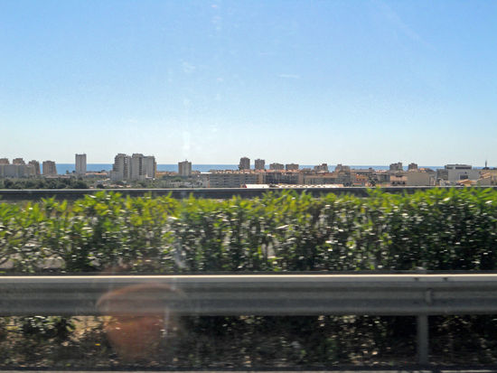 Scheusslich die bebaute Küste