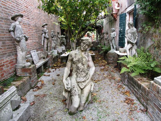 Antiquitäten- und Kunstgeschäft – Antichita Arredi d’Arte