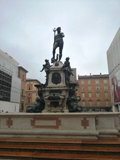 Piazza Nettuno mit Bronzestatue des Meergottes