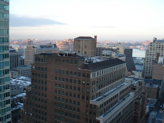 Blick aus dem Hotelzimmer...und ja, das Weisse ist Schnee 