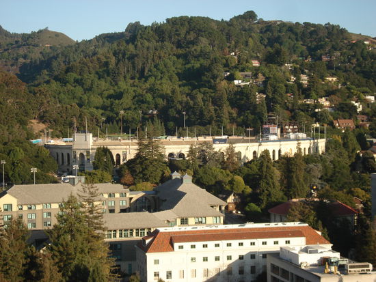 und aufs Football Stadium