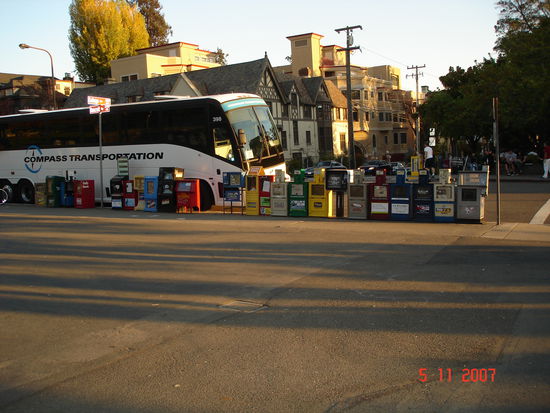 eine kleine Auswahl an Zeitungen